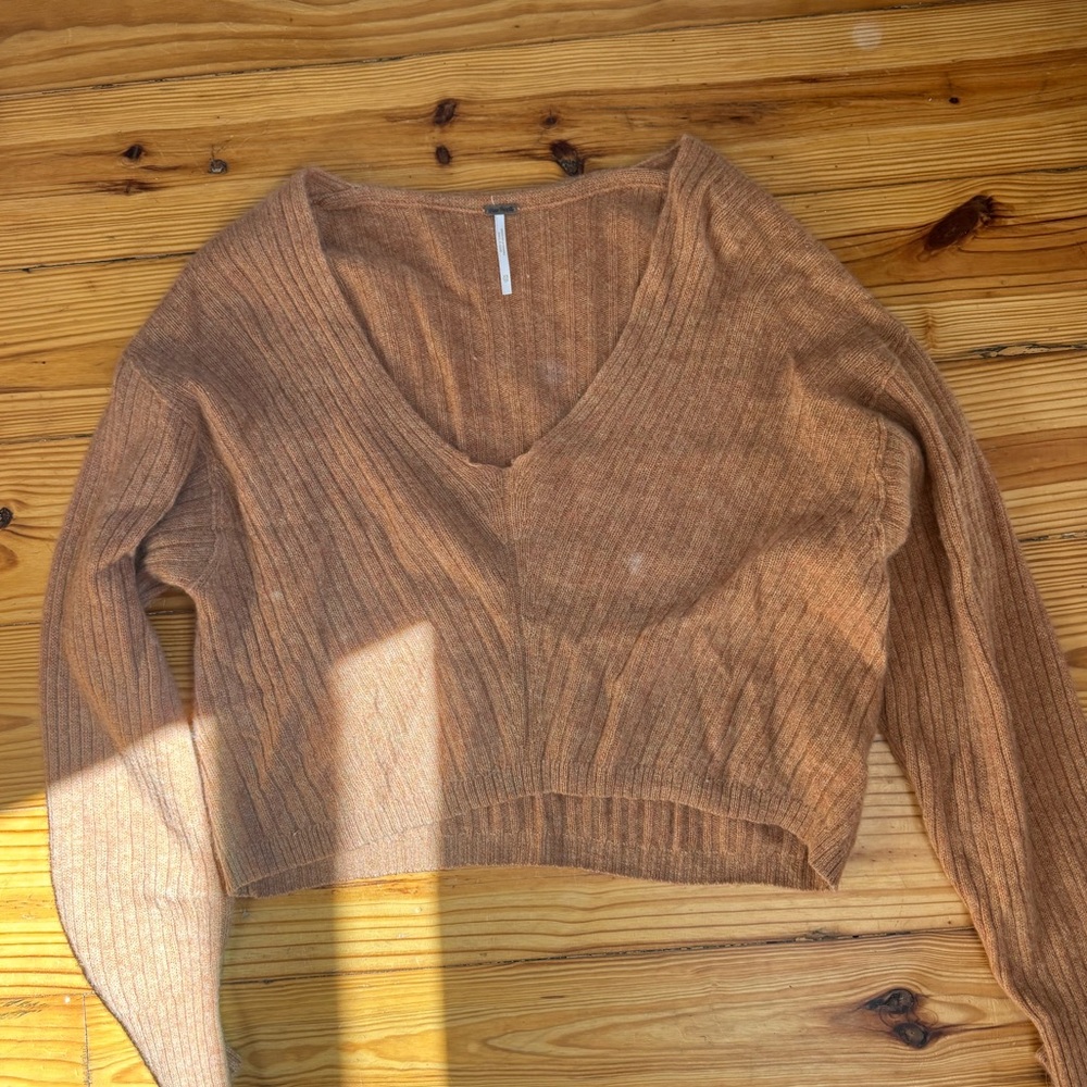 Free People cashmere pumpkin colored cropped sweater